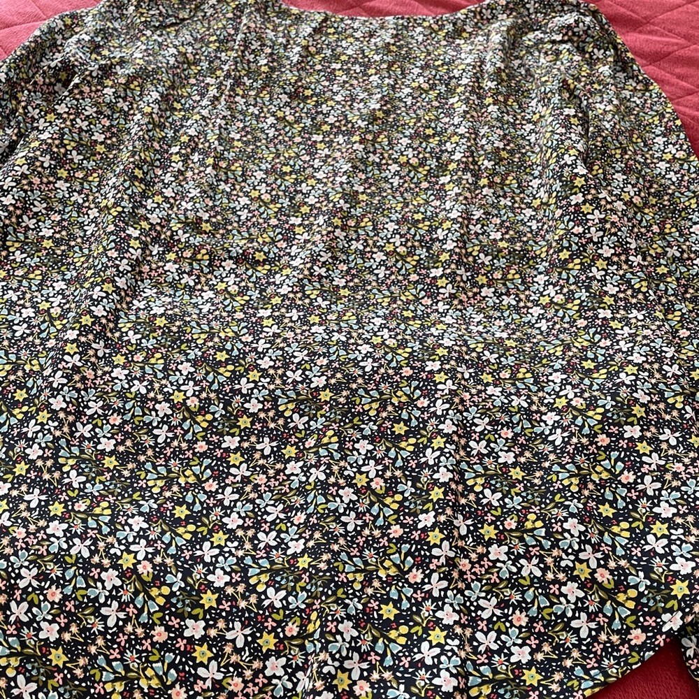 Loft blouse, scrunched/flat wrist detail